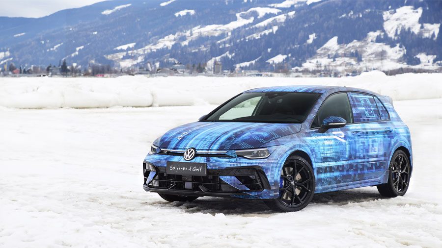 Volkswagen Golf R Gây Ấn Tượng Trong Cuộc Đua Xe Trên Băng Tuyết Ở Zell Am See