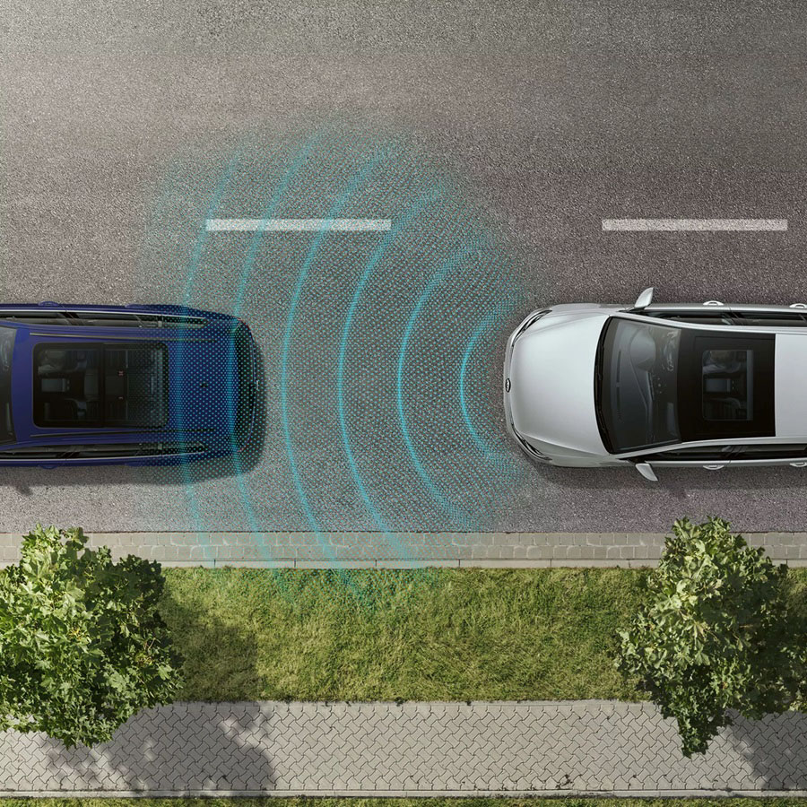 Hỗ trợ di chuyển trong tình trạng tắc đường (Traffic Jam Assist)