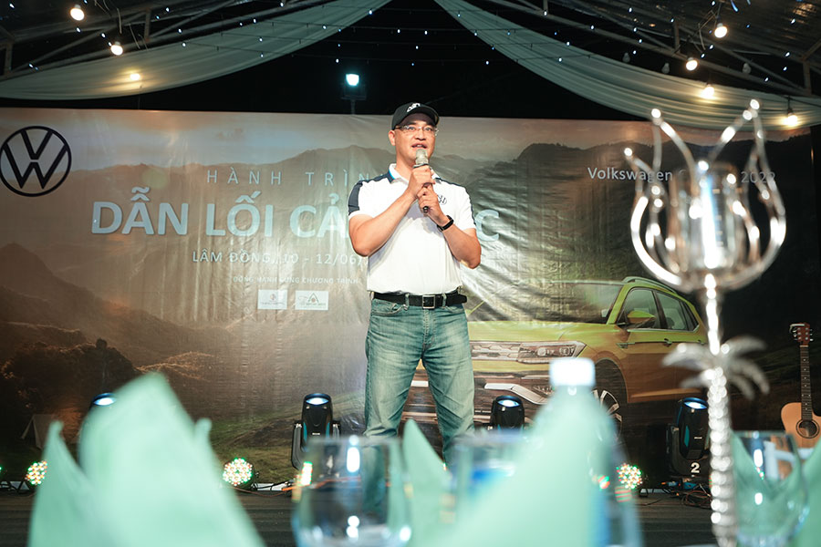 Ông Lê Hữu Minh - Phó Tổng Giám đốc Volkswagen Việt Nam phát biểu tại đêm gala