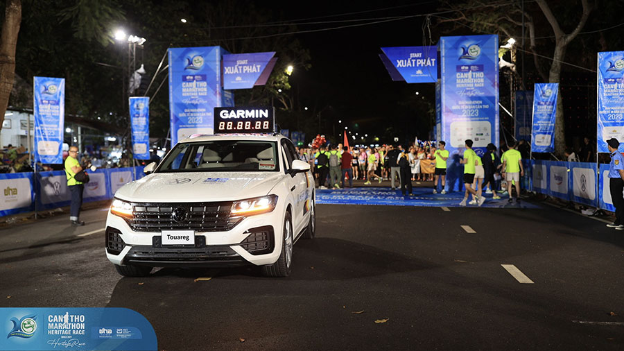 Volkswagen Touareg Đẫn Đoàn Cho Giải Marathon Quốc Tế Di Sản Cần Thơ 2023