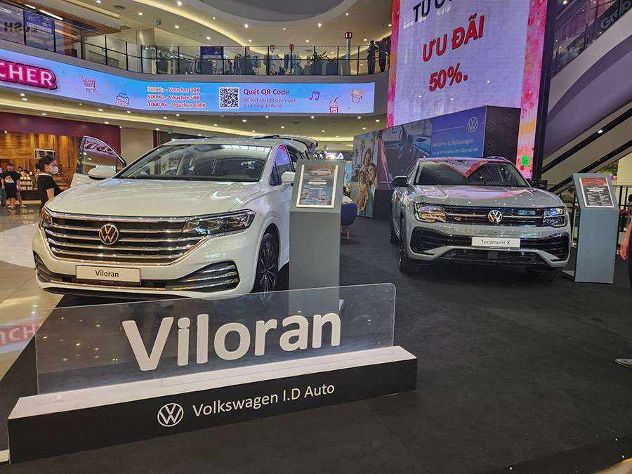 Những hình ảnh trong sự kiện triển lãm xe Volkswagen tại AEON Mall Hà Đông