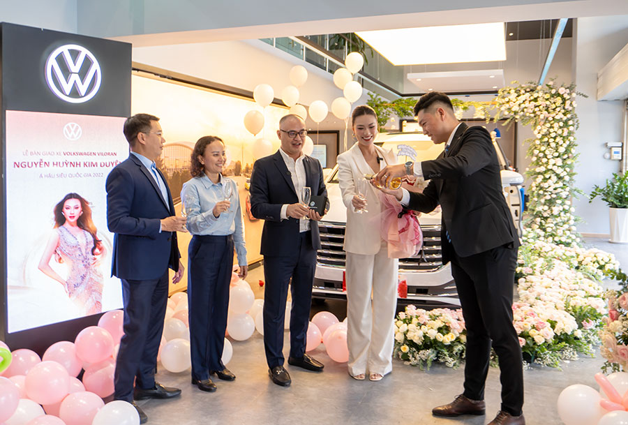 Volkswagen Việt Nam tự hào đồng hành cùng Á Hậu Kim Duyên