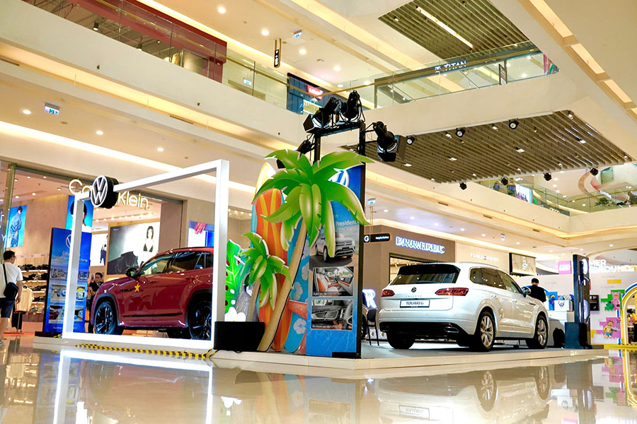 Tại khu vực trung tâm Crescent Mall, không gian triển lãm Volkswagen được thiết kế hiện đại