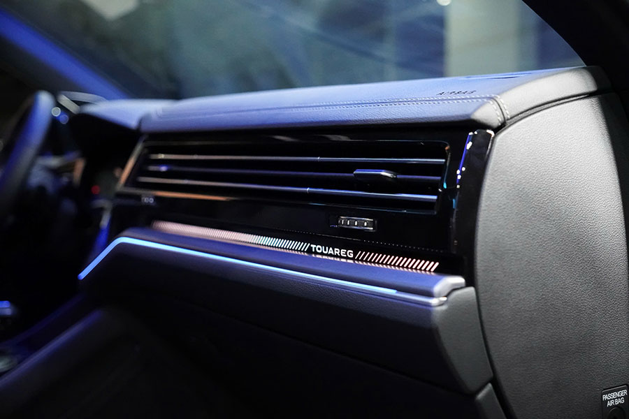 Công Nghệ & Trang Bị Đỉnh Cao – Xứng Tầm SUV Đầu Bảng