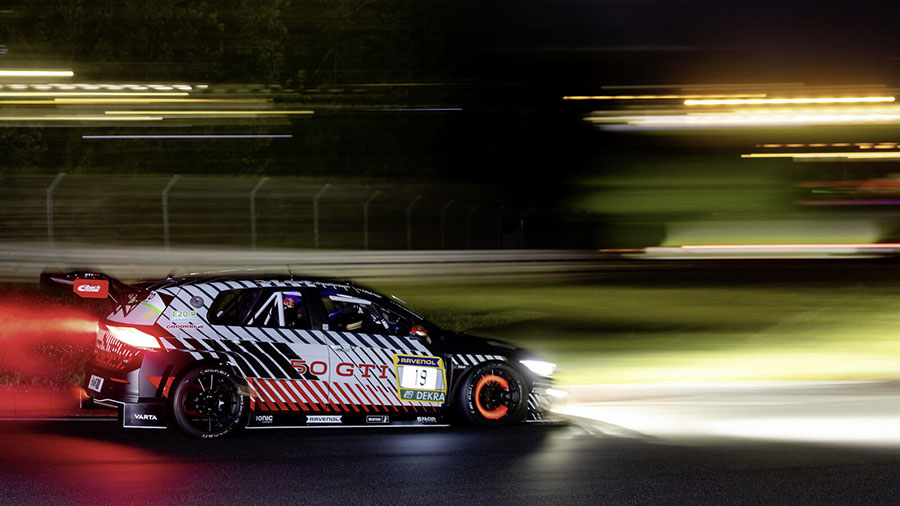 Golf GTI Gặt Hái Thành Công Tại 24h Nürburgring