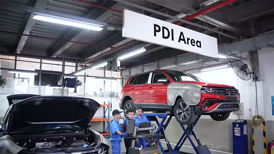 Toàn bộ không gian showroom được bố trí liền mạch theo trục mở, giúp khách hàng di chuyển thuận tiện và dễ dàng quan sát mọi khu vực